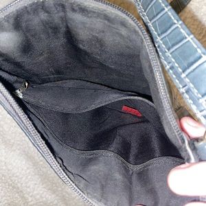 Not sure of the brand I got it a while ago from a vintage shop